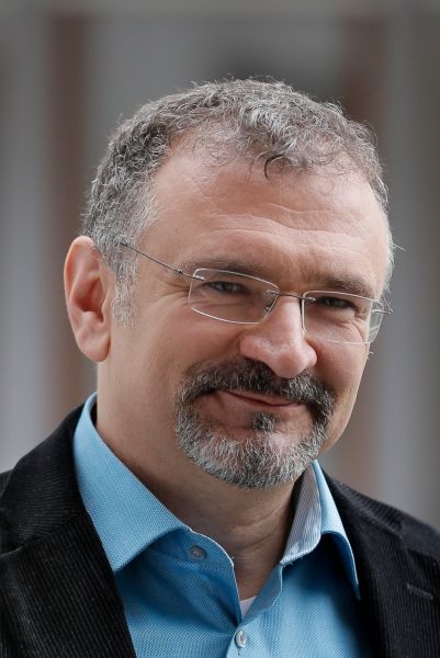 Csaba Császár